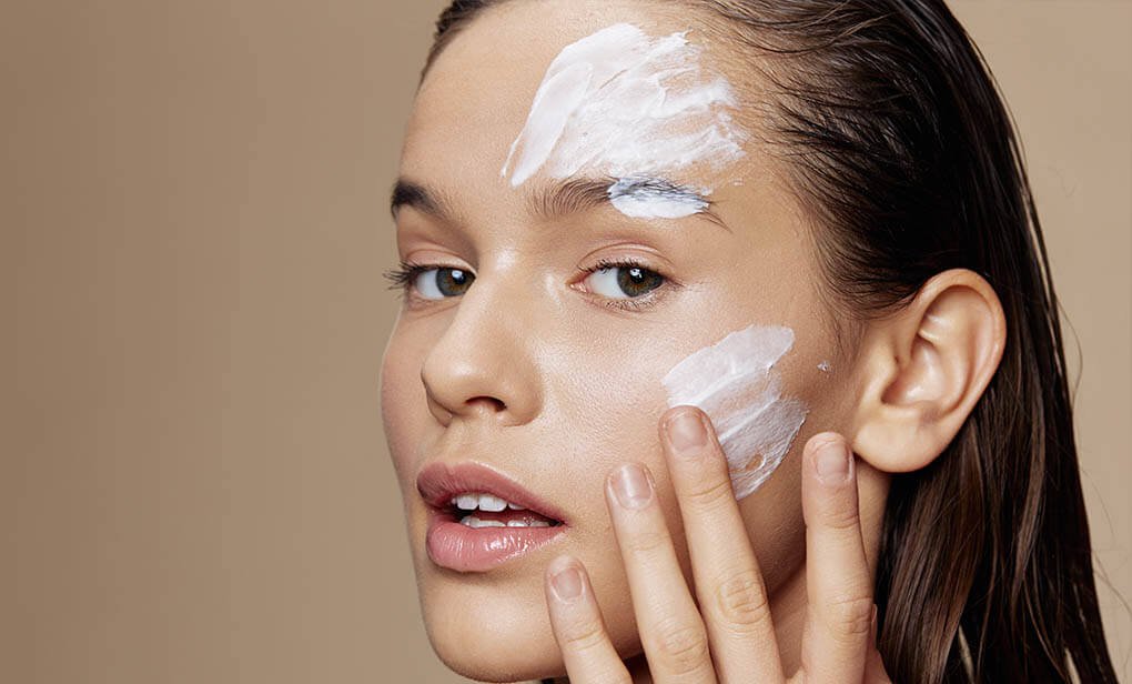 Ritual de îngrijire pentru ten